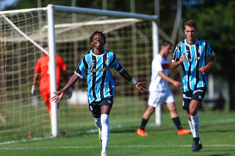 Gabriel Mec Perto de Contrato Profissional com o Grêmio