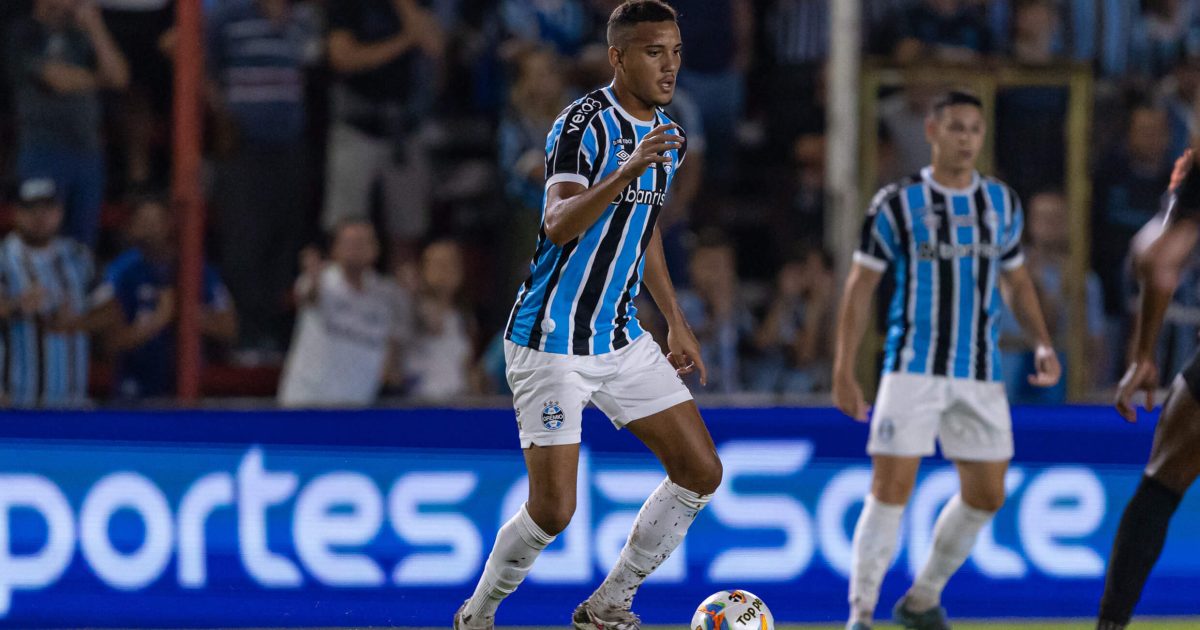 Recuperação de jogador, escalação e contratações no Grêmio