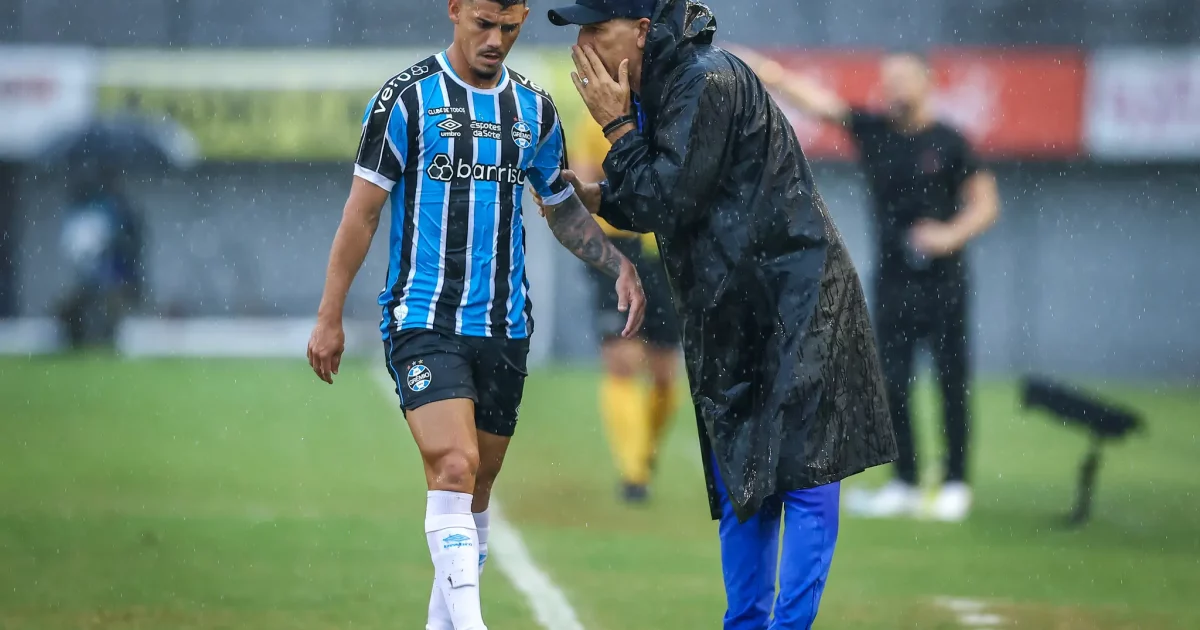 Como anda a lateral esquerda do Grêmio