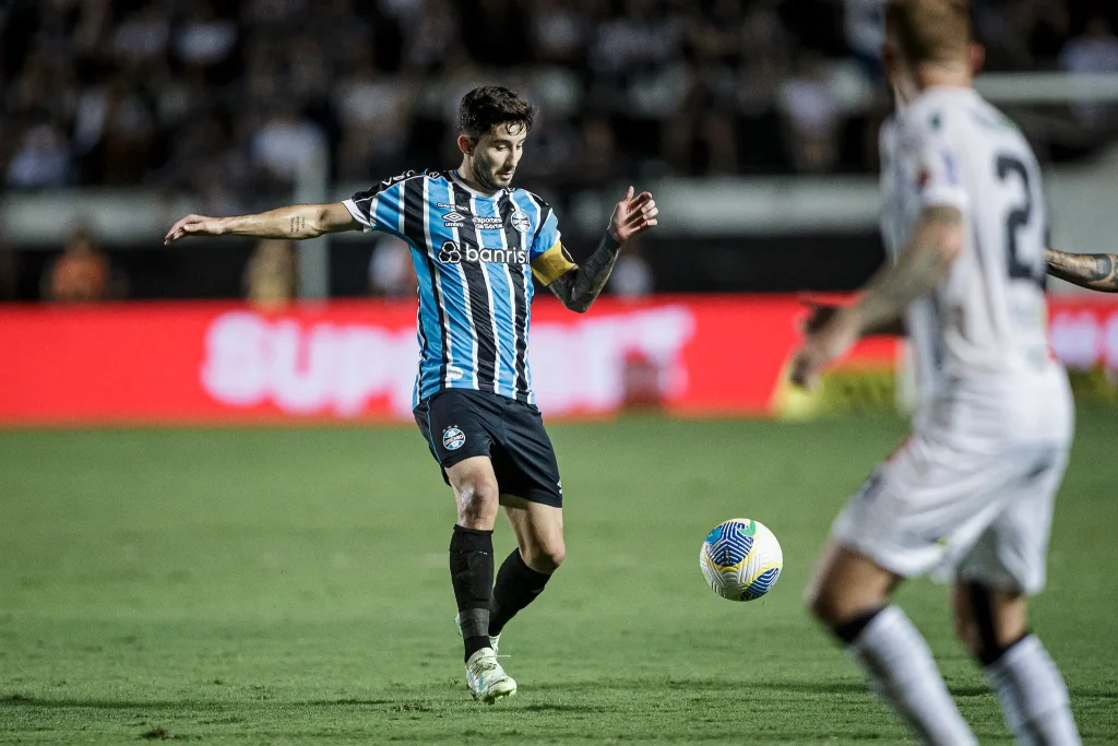 Grêmio busca contratações na janela de transferências