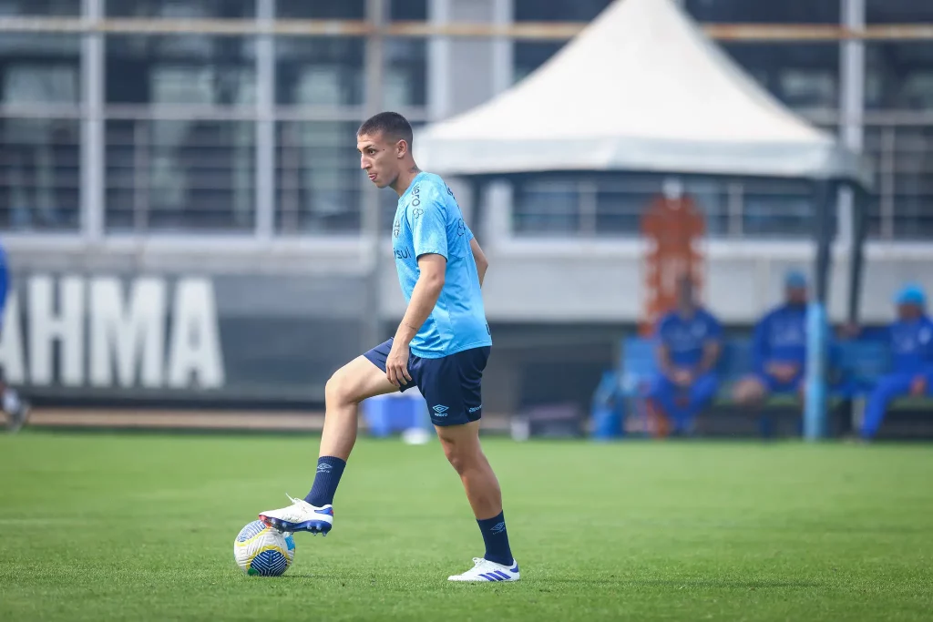 Grêmio prepara mudanças táticas para enfrentar o Criciúma