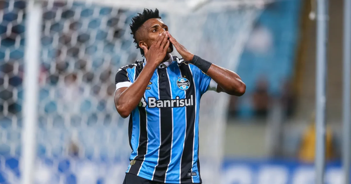 Ex-Grêmio, Cortez encerra carreira e planeja futuro como técnico