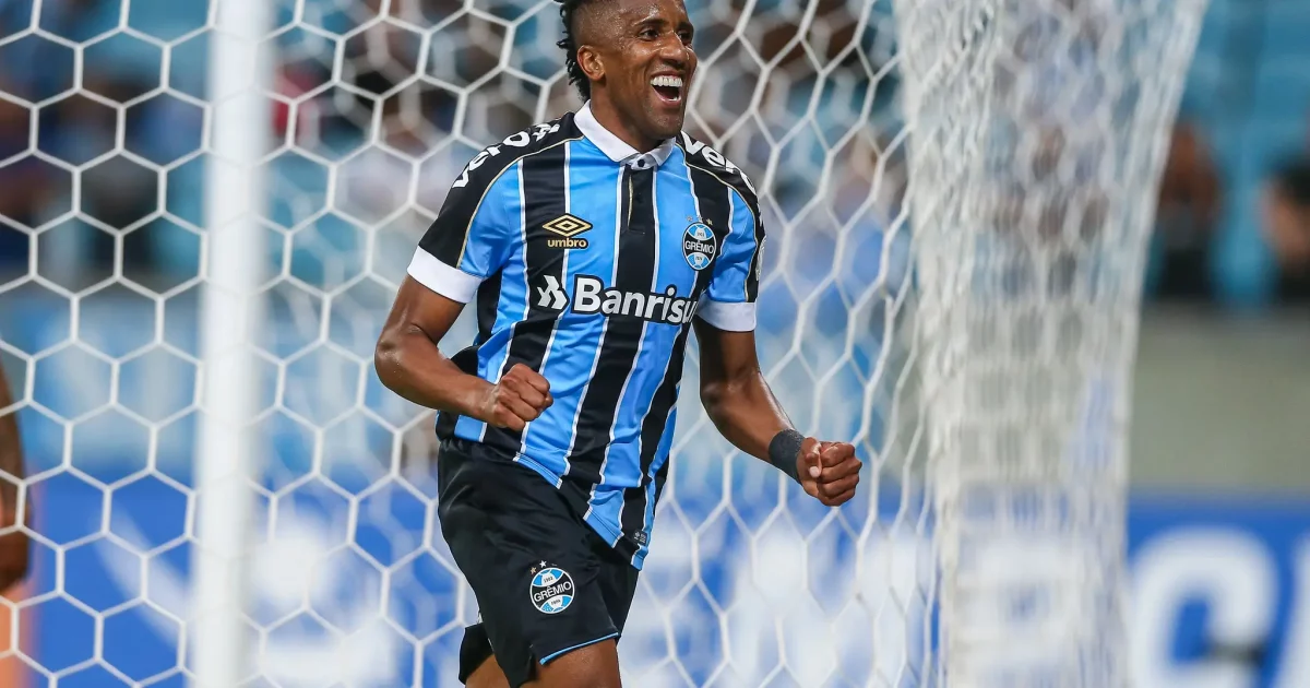 Ex-Grêmio, Cortez encerra carreira e planeja futuro como técnico